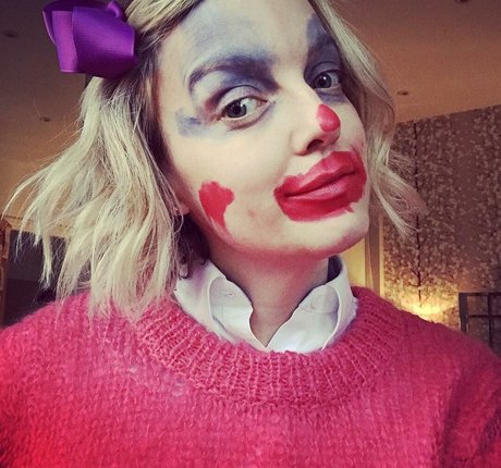 Lauren Laverne ヌードのポルノスター 写真