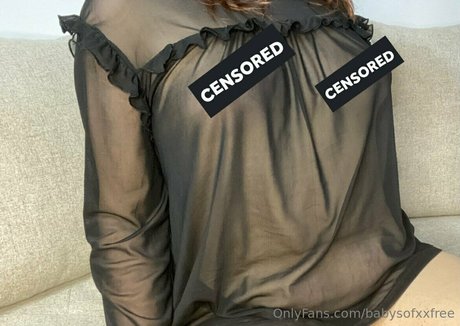 カーリーエボニーオンリーファンズ 可愛い 画像