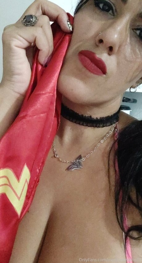 meninaveneno75 ポルノモデル ギャラリー