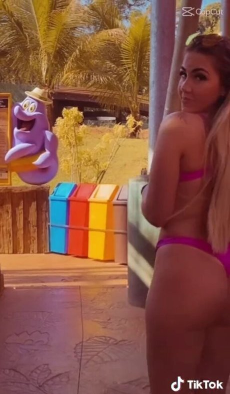 Giulia Porto エロティックなスター ギャラリー