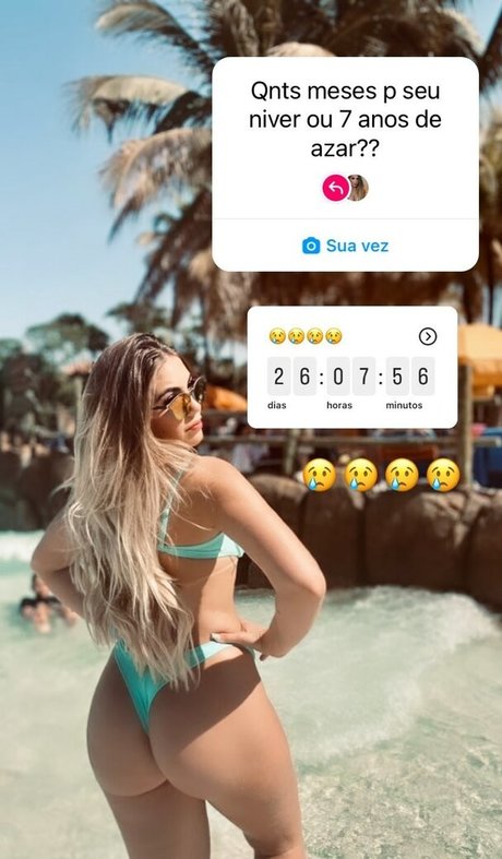 Giulia Porto 裸のモデル アーカイブ