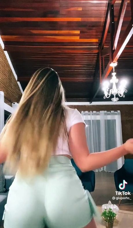 柔軟なティーンオンリーファン ヌード 写真