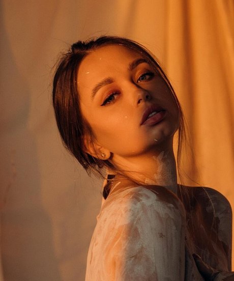 Lubov Gulyak 美しいモデル ギャラリー