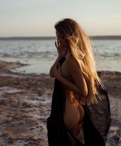 コスプレ フェムボーイ オンリーファンズ 無料ポルノ 写真