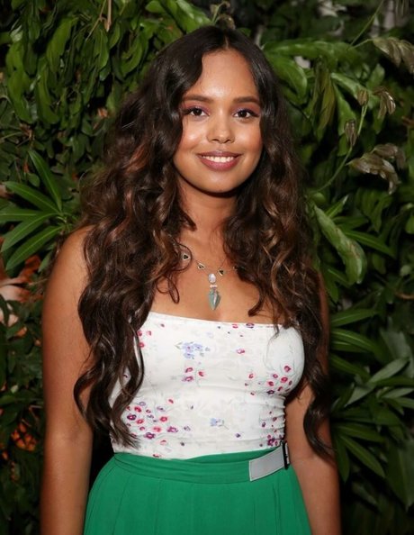 Alisha Boe ホット女優 写真