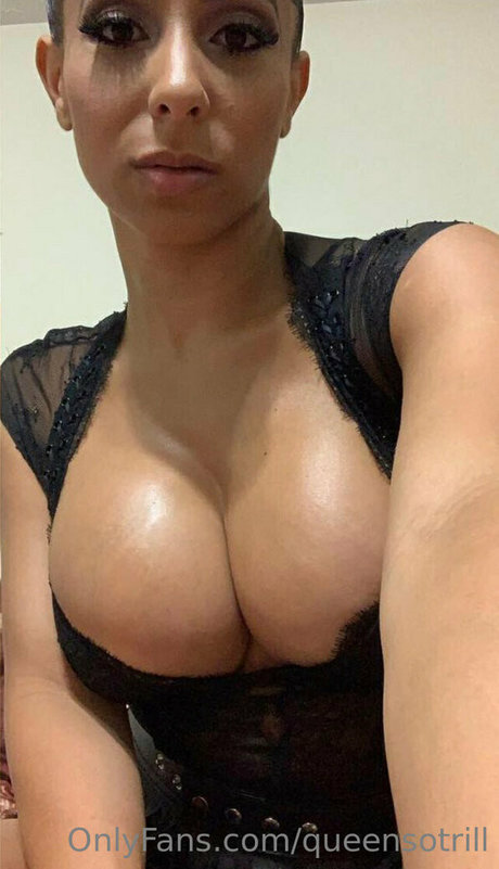 QueenSoTrill セックスモデル 画像