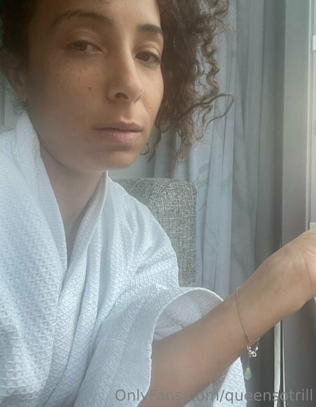 足 熟女 オンリーファンズ アダルト ギャラリー