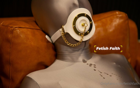 fetishfaith ポルノスター セクシー 写真