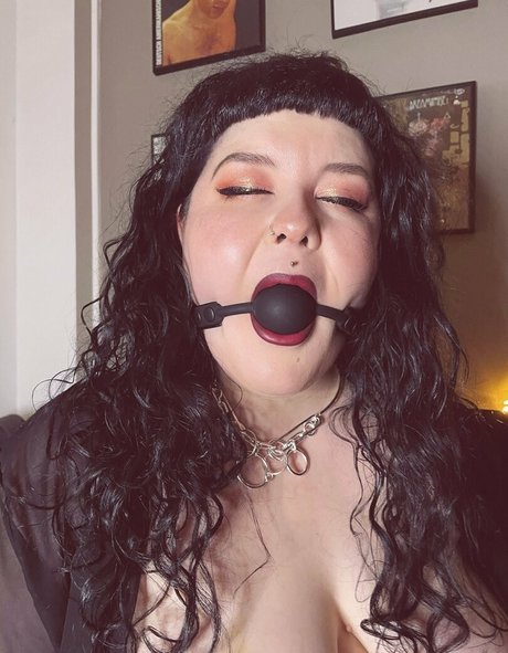 adinaanger トップモデル アーカイブ