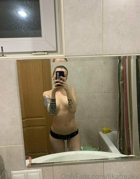 妊娠中のオンリーファンズ ポルノグラフィック ギャラリー