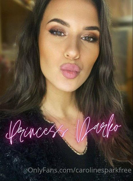 carolinesparkfree ヌードモデル 写真