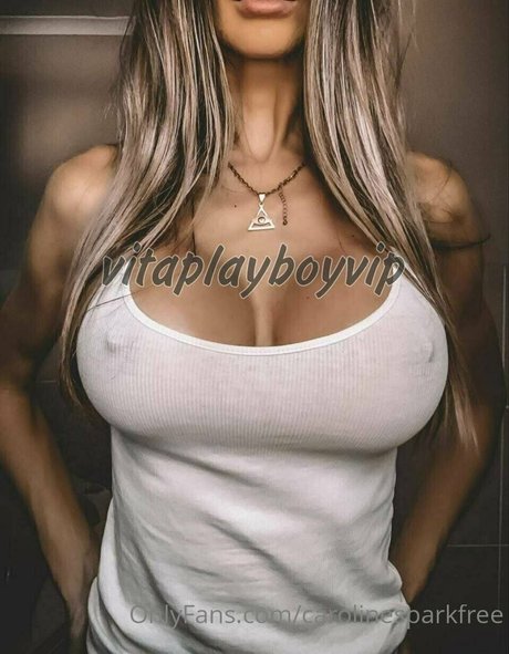 carolinesparkfree ポルノ女優 写真