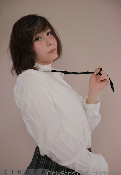 cinderpixelfree ポルノモデル 写真