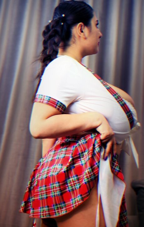 ぽっちゃり妊婦オンリーファンズ 可愛い 写真