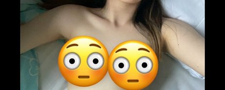 ヌード妻オンリーファンズ エロ 写真