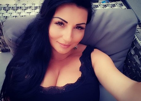 Rita Kyslinger HDモデル 写真