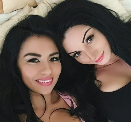 アナルファックオンリーファンズ 美しい裸 写真