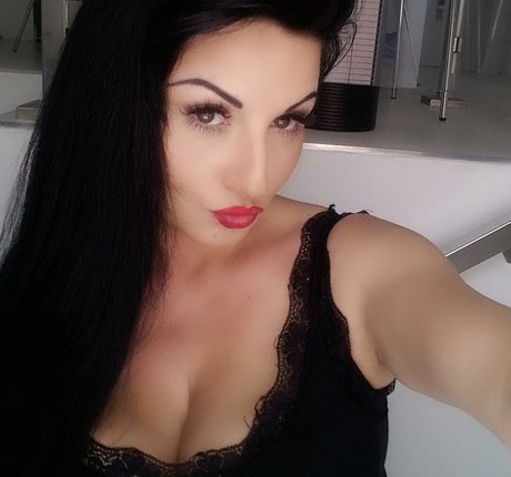 Rita Kyslinger HDモデル アーカイブ