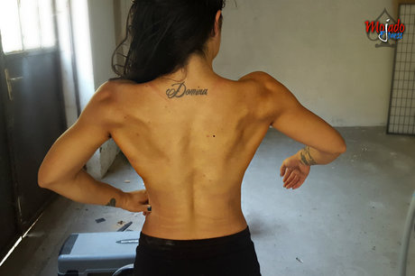 弁護士オンリーファンズ トップ 写真