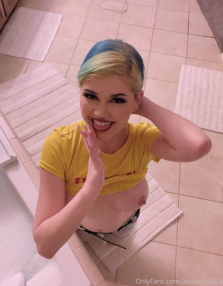 日本の熟女オンリーファンズ セクシーヌード 写真