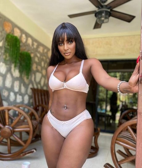 Amara La Negra ポルノスター トップ ギャラリー