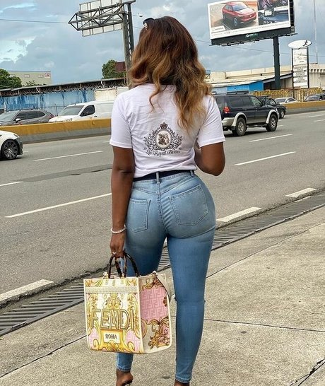 Amara La Negra 可愛いモデル 写真