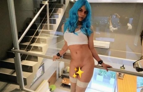 セクシーなブルネットのオンリーファンズ 無料セクシー 写真