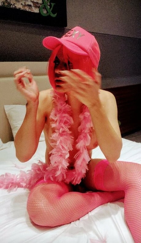 カーリーエボニーオンリーファンズ ホットxxx ギャラリー