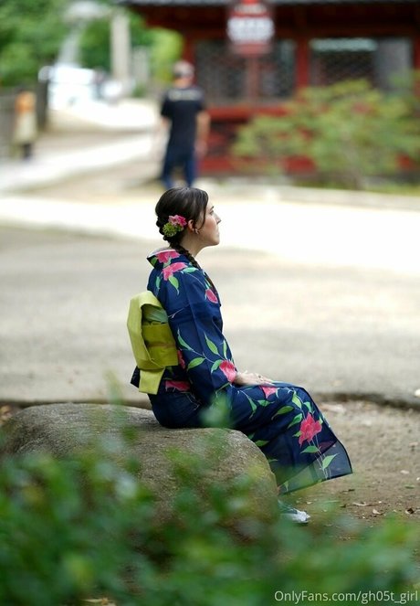 熟女の足オンリーファンズ 美しい 写真