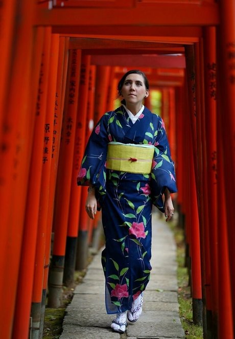 gh05t girl ポルノスター 可愛い 写真