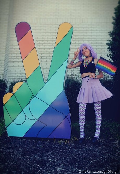 gh05t girl スター ヌード 写真