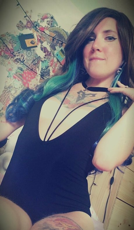 大学のアジア人オンリーファンズ 無料ポルノ 画像