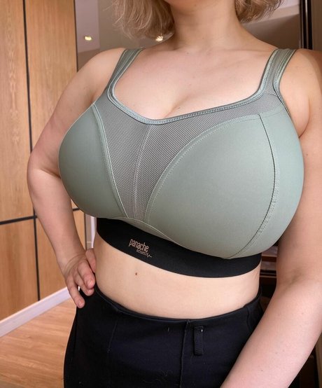 フィットネス 裸 オンリーファンズ 無料ポルノ ギャラリー