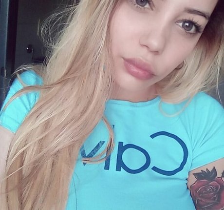 アマチュアセックスオンリーファンズ セクシー 写真