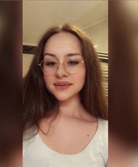 Meli hold ポルノスター 独占 写真