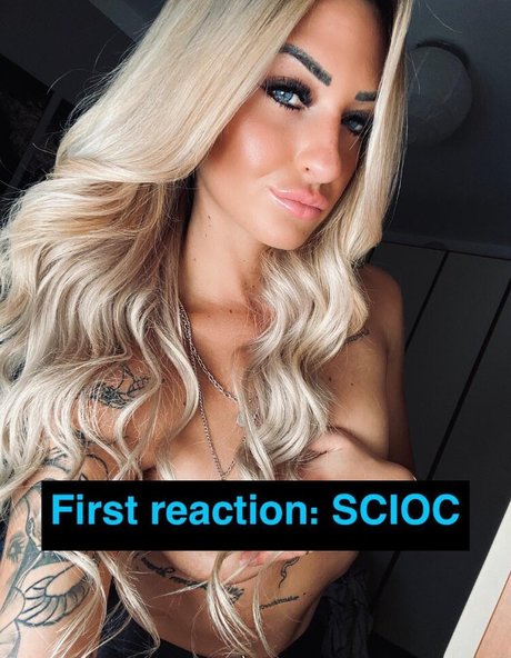 giulismolteni 無料モデル 画像