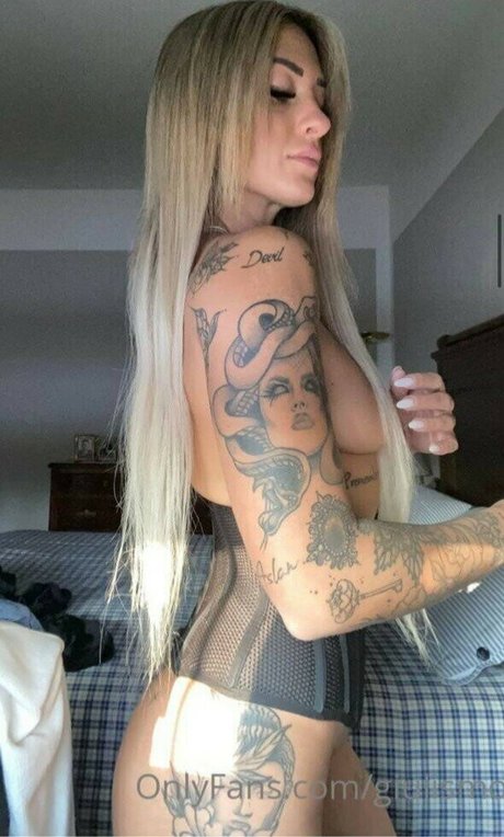 giulismolteni HD女優 写真