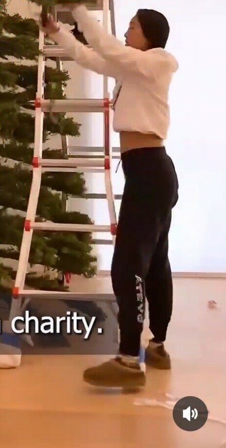 ミラーセルフィーオンリーファンズ エロ 画像