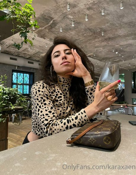 karaxaen 最高のモデル 写真