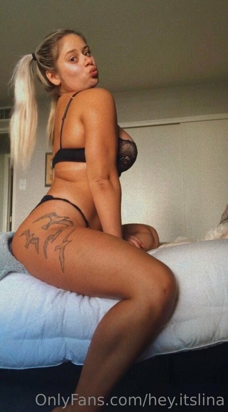 hey itslina セックス女優 写真