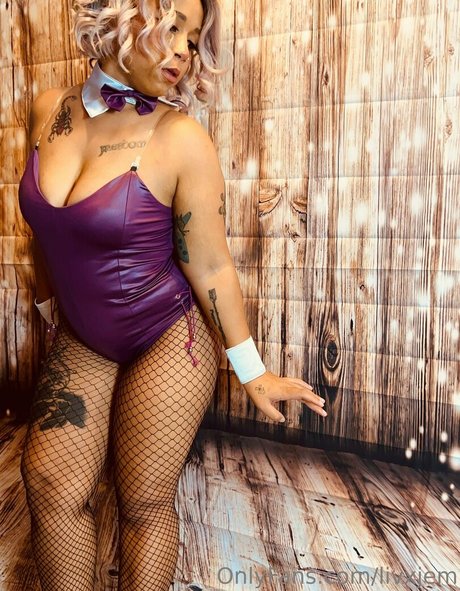 livxjem エロティックなスター 写真