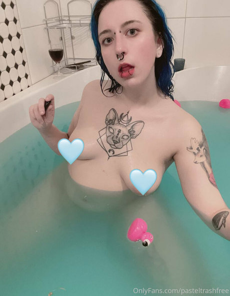 pasteltrashfree ポルノスター 写真