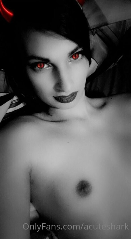 acuteshark トップ女優 画像