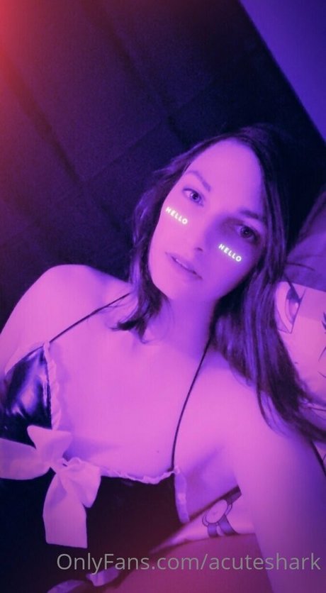 小さなおっぱいオンリーファンズ セクシーヌード 画像