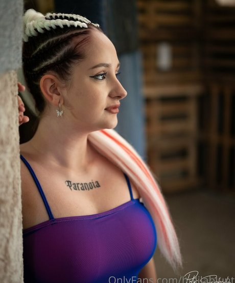 フィットネスベイビーオンリーファンズ 無料ポルノ 画像