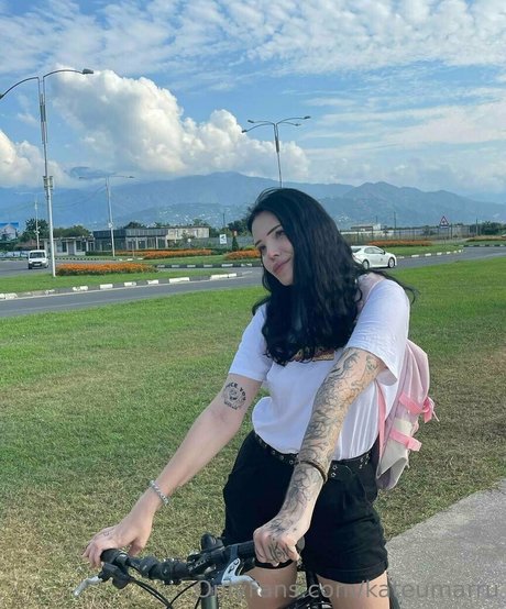 kateumarru ポルノスター 写真