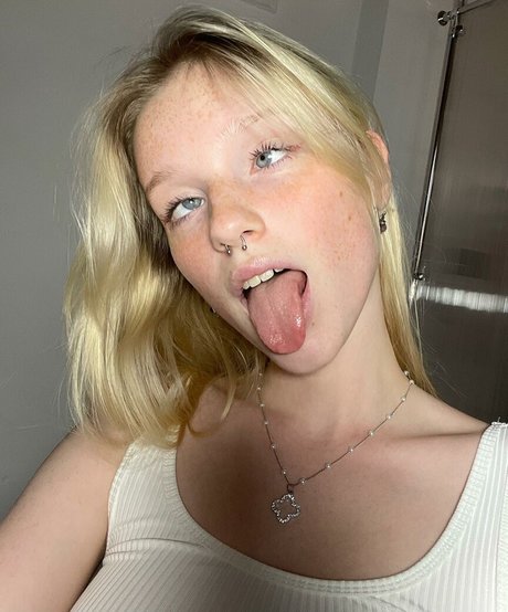 Krupa スター xxx 写真