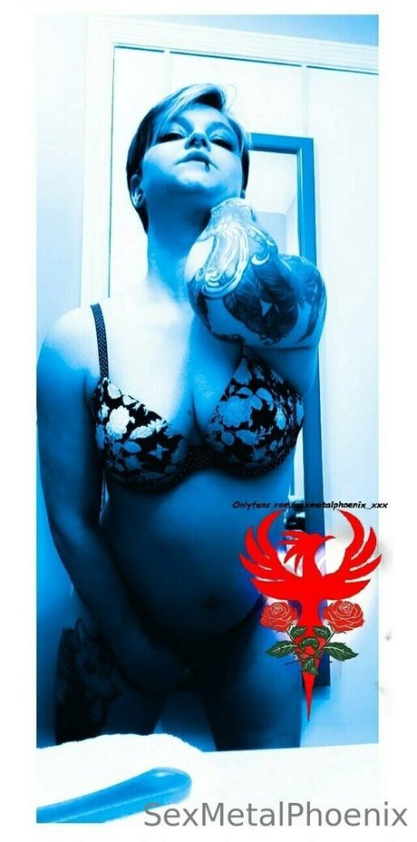 sexmetalphoenix xxx ポルノスター 可愛い 写真