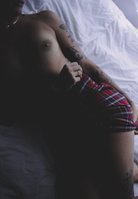 黒人3P オンリーファンズ ホット裸 画像