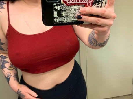 超デブおばあちゃんオンリーファンズ えろ 写真